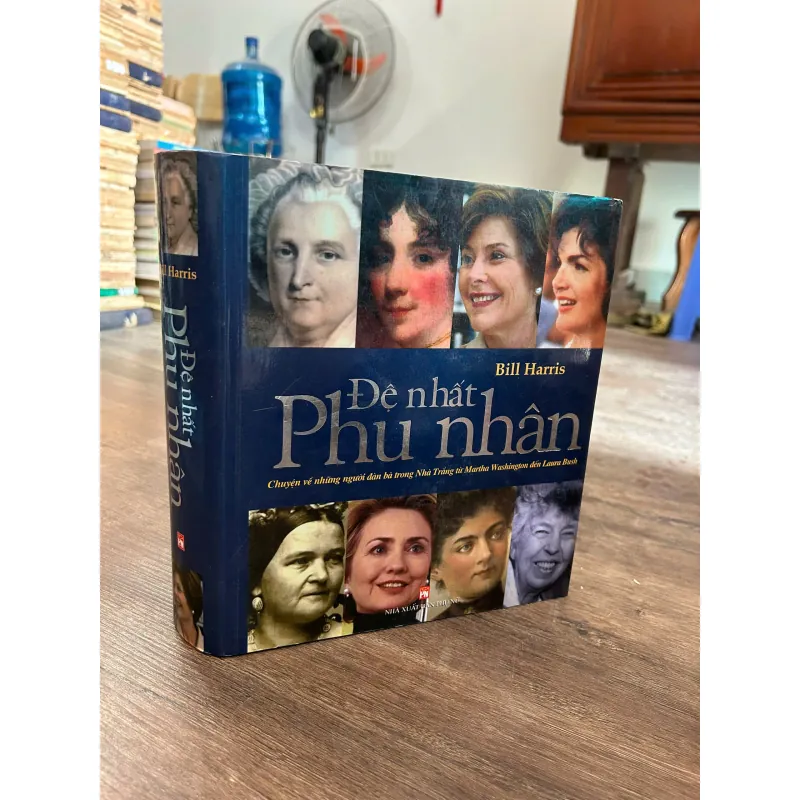 Đệ nhất Phu nhân – Bill Harris 739741