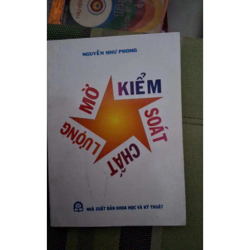 kiểm soát chất lượng mờ 713427