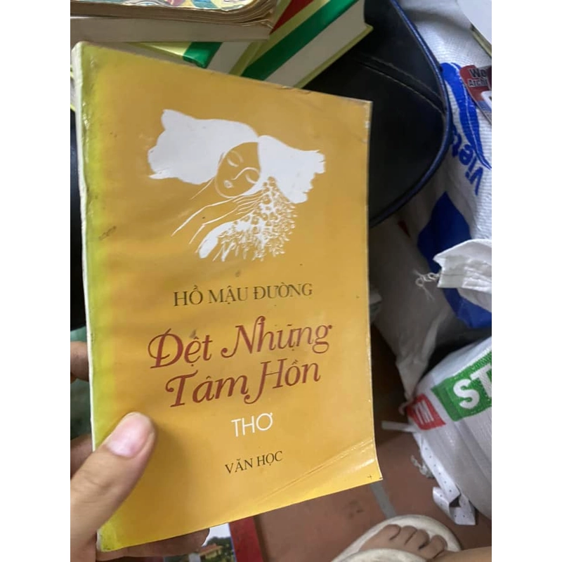 Dệt những tâm hồn 307295