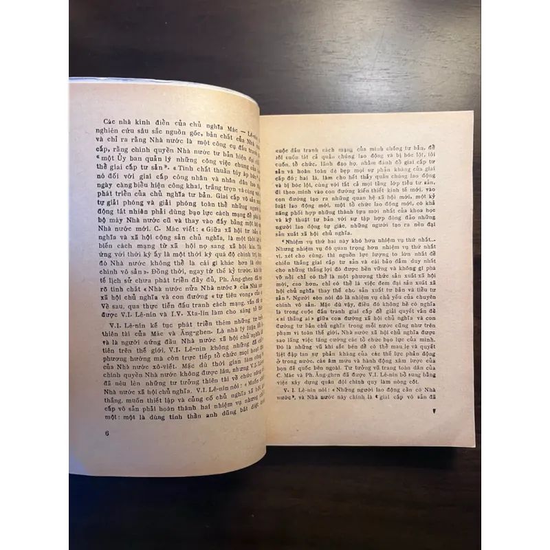 📖 Về Nhà nước xã hội chủ nghĩa (xb 1978) 591795