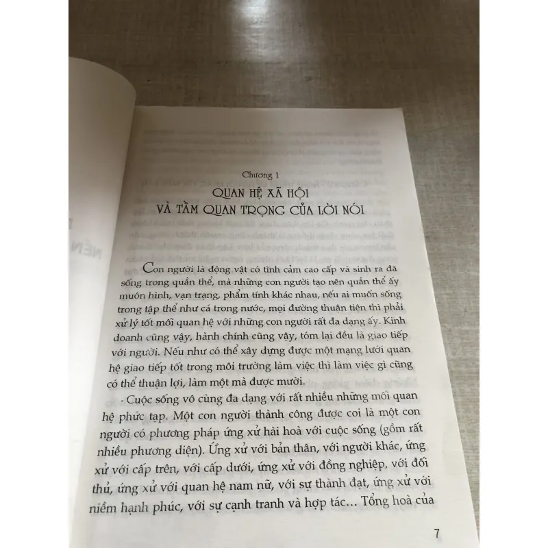 Nghệ thuật giành thiện cảm với người đối diện  780639