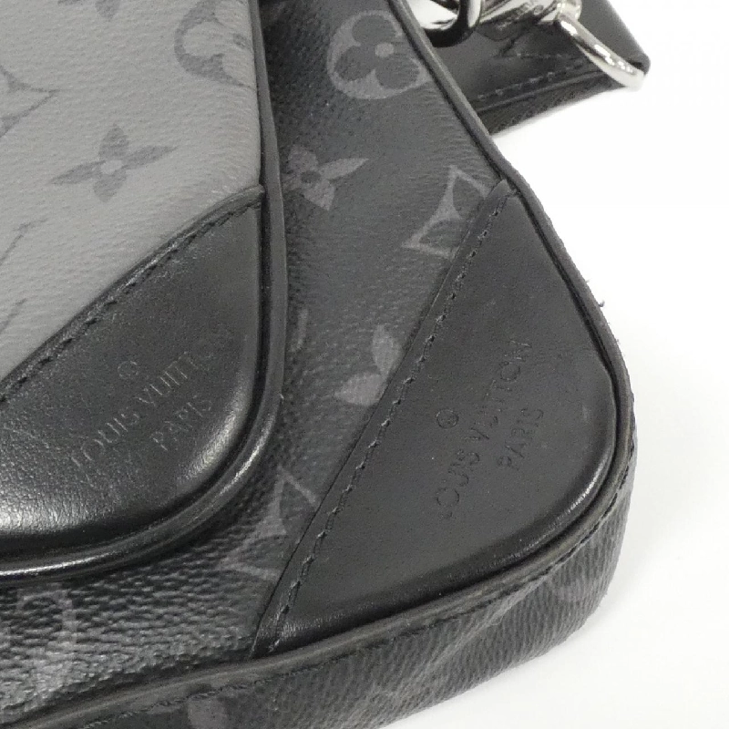 Túi đeo chéo Louis Vuitton Monogram Eclipse Reverse Trio M69443 613565