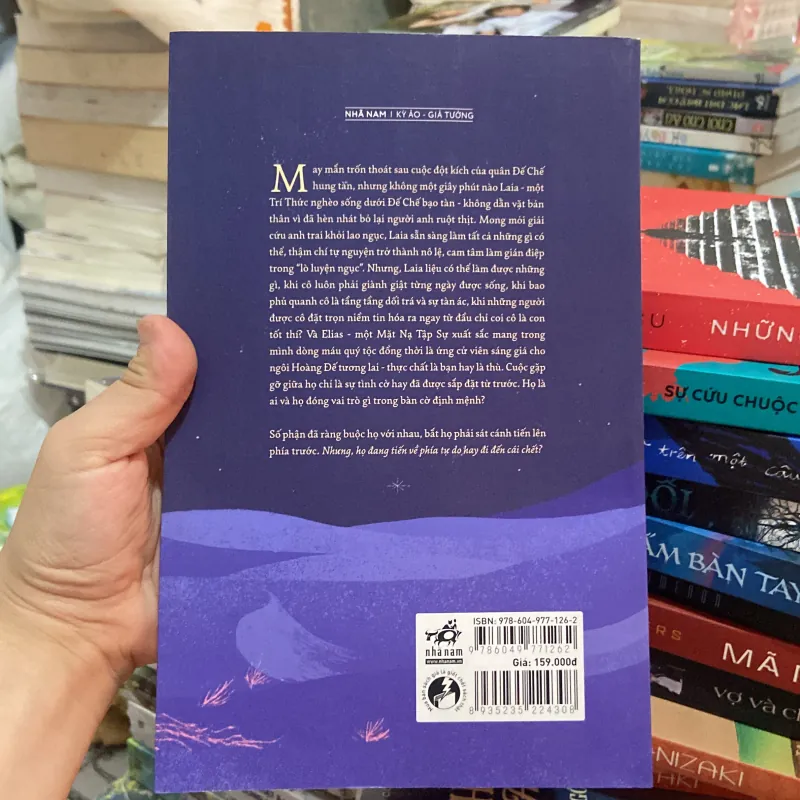 (Kỳ ảo- Giả tưởng) - Ánh lửa trong tro tàn - Sabaa Tahir 1003058