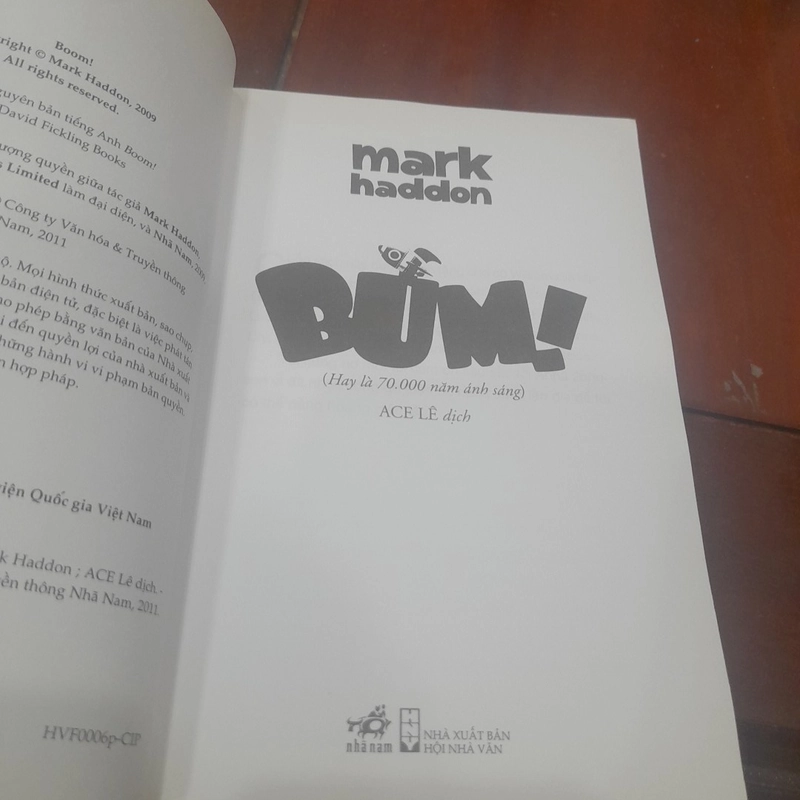 mark haddon - BÙM (hay là 70.000 năm ánh sáng) 518430