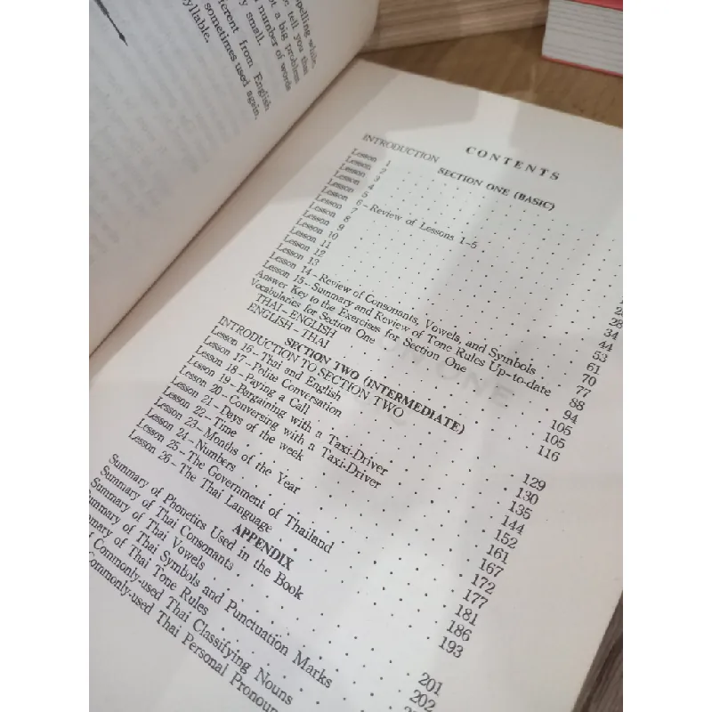 Modern Thai - Gordon H. Allison 687960