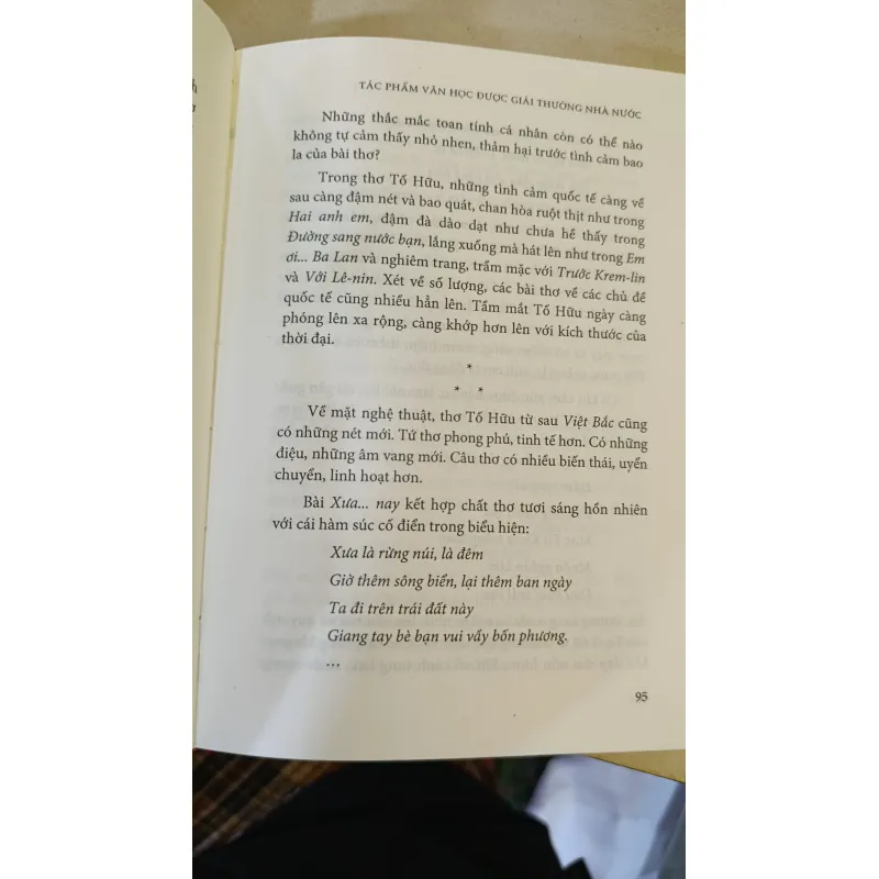 ĐƯỜNG VÀO THƠ - TRUYỆN KIỀU VÀ CHỦ NGHĨA HIỆN THỰC 690938