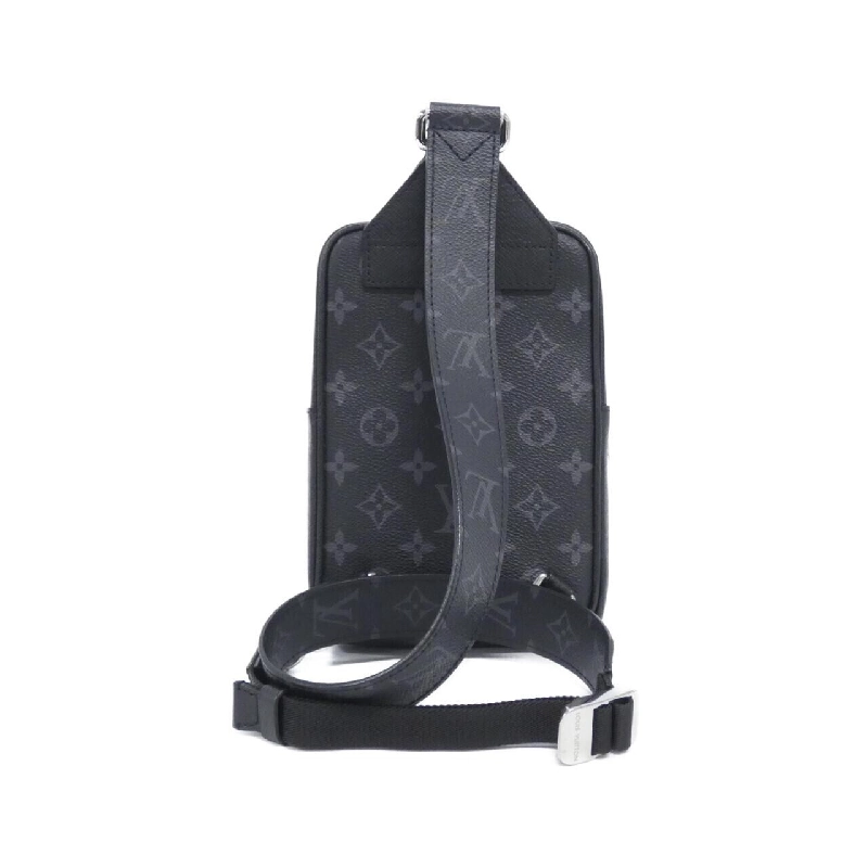 Túi đeo chéo ngoài trời Louis Vuitton Taiga Lama M30741 - Hàng hiệu Chính hãng 767141