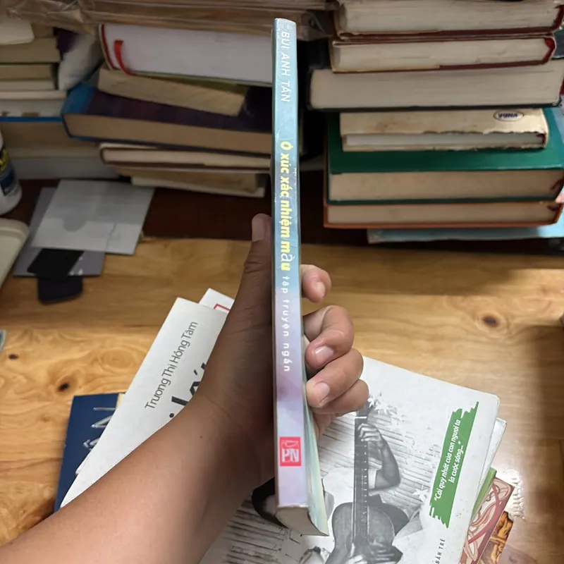 II Tập Truyện Ngắn: Ô Xúc Xắc Nhiều Màu - Bùi Anh Tấn - 2011 700934