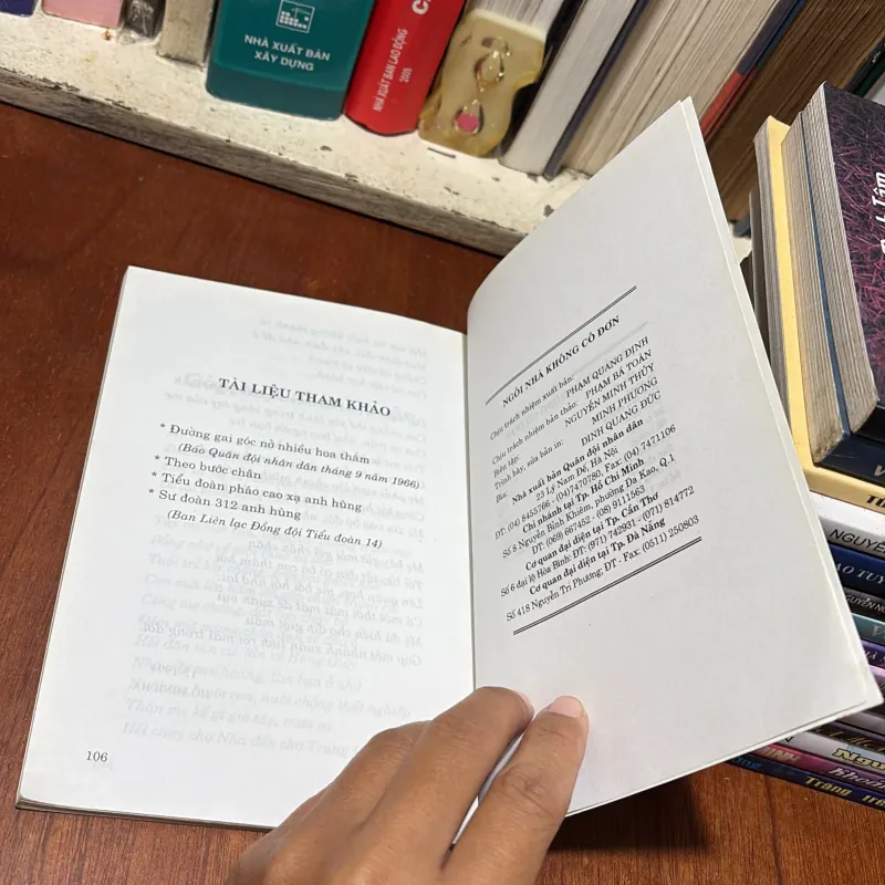 II Truyện Ký: Ngôi Nhà Không Cô Đơn - Bich Thuận - 2007 785628