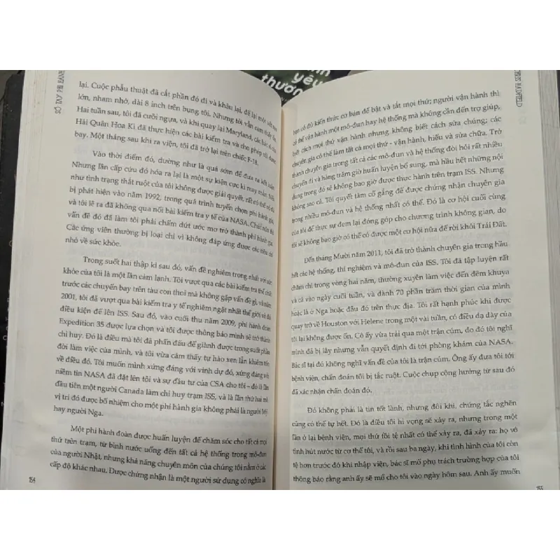 Sổ tay phi hành gia - Chris Hadfield 655725