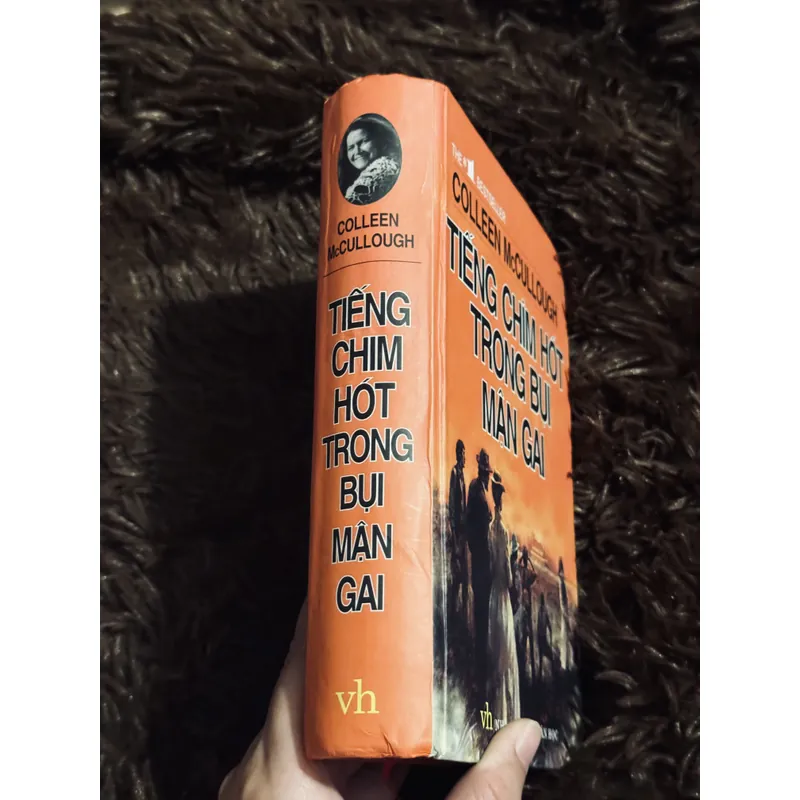 Tiếng chim hót trong bụi mận gai 737313