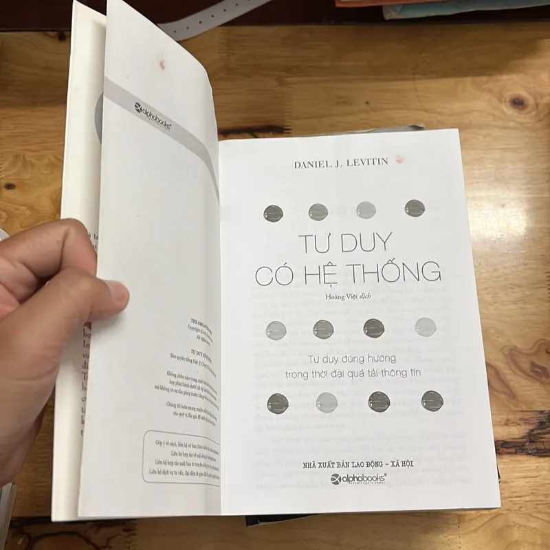 II Sách Kỹ Năng: Tư Duy Hệ Thống _ Daniel J. Levitin - 2017 698413