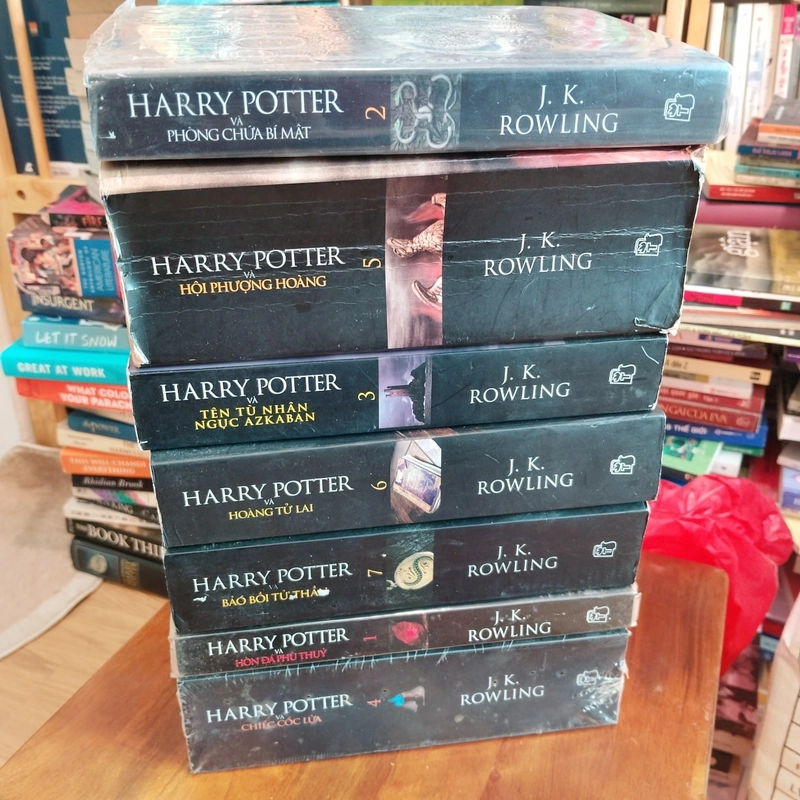Harry Potter bìa đen – J. K. Rowling (7 cuốn) 180256