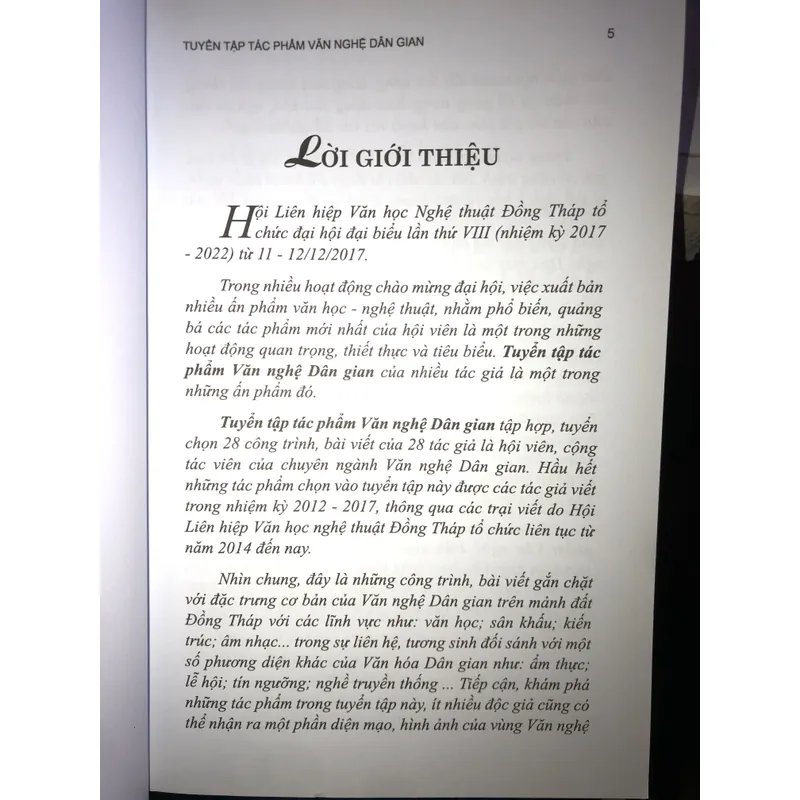 Tuyển tập Tác phẩm Văn nghệ dân gian 707049
