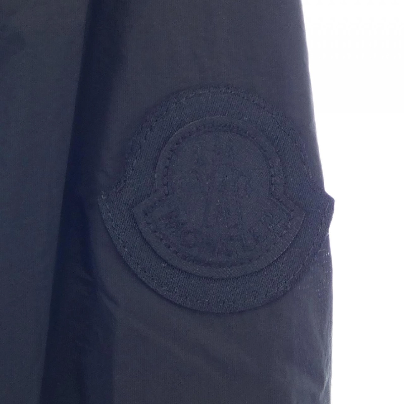 Áo khoác MONCLER 633474