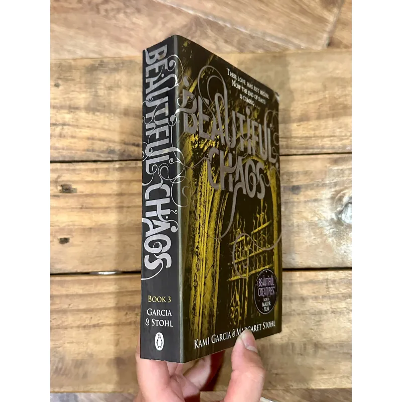 Beautiful Chaos - Kami Garcia , Margaret Stohl (Rate this book Caster Chronicles #3) 752901