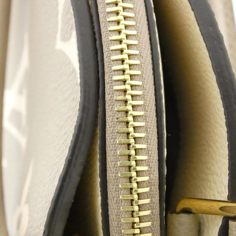 Túi Louis Vuitton Monogram Bicolor Empreinte Petit Palais PM M58914 616150