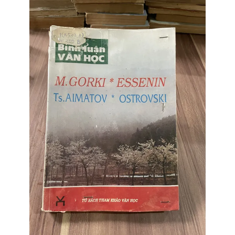 M. GORKI * ESSENIN Ts.AIMATOV * OSTROVSKI 687490