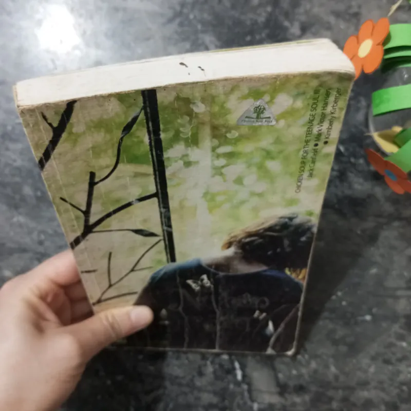 Sách hay cho tuổi dậy thì: Nụ Hôn Đầu – NXB Phụ Nữ 1005771