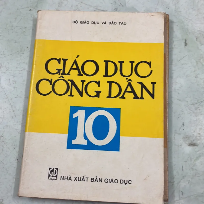 Giáo dục công dân 10 1005417