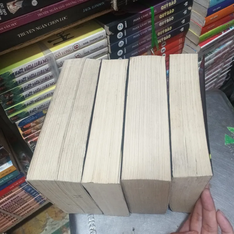 Bộ Chạng Vạng, Trăng Non, Nhật Thực, Hừng Đông 471023