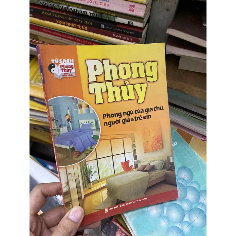 Sách Phong thủy: Phòng ngủ của gia chủ, người già & trẻ em 309879