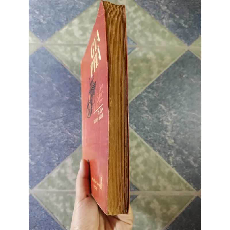 Gia Phả khảo luận và thực hành - Dã Lan & Nguyễn Đức Dụ 700415