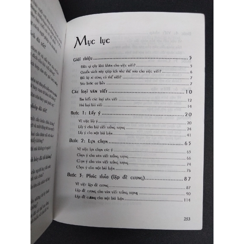 Hướng dẫn viết bài luận tiếng anh chuẩn xác từ đầu đến cuối mới 90% bẩn nhẹ HCM1906 Thanh Thảo SÁCH HỌC NGOẠI NGỮ 915764
