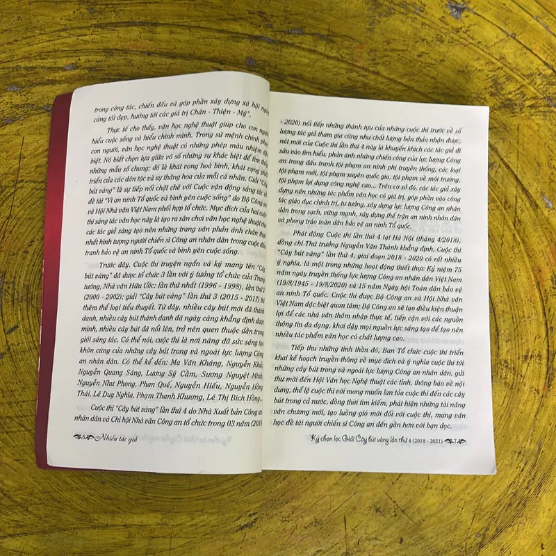 KÝ CHỌN LỌC - NHIỀU TÁC GIẢ- GIẢI CÂY BÚT VÀNG LẦN THỨ 4(2018-2021) 719600