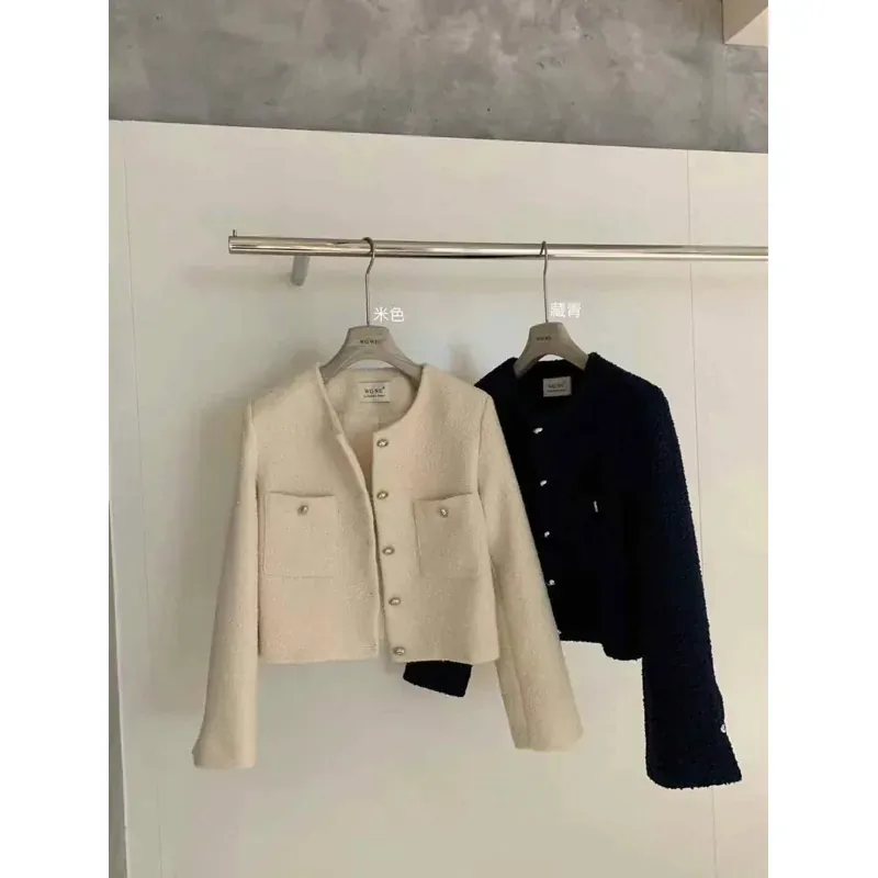 Áo dạ màu be 697146