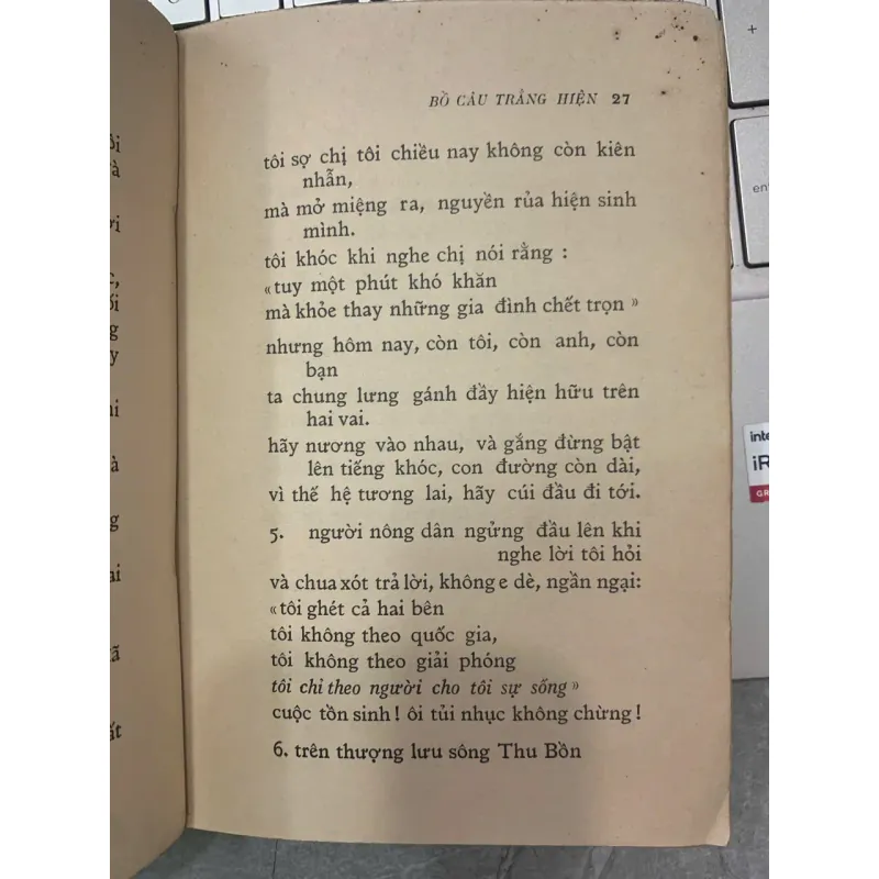 CHẮP TAY NGUYỆN CẦU CHO BỒ CÂU TRẮNG HIỆN - NHẤT HẠNH 601812