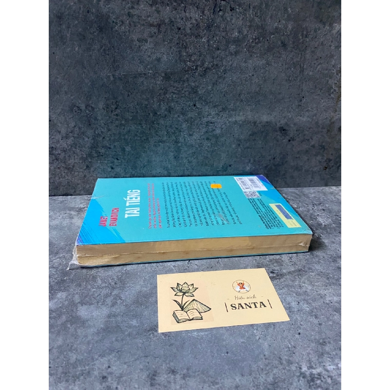 Tai tiếng- Janet Evanovich- sách lưu kho chưa qua sd, còn seal, có ố nhẹ 788744