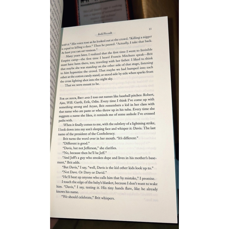 JODI PICOULT - SMALL GREAT THINGS (khổ lớn, bìa cứng, rất nặng) 497190