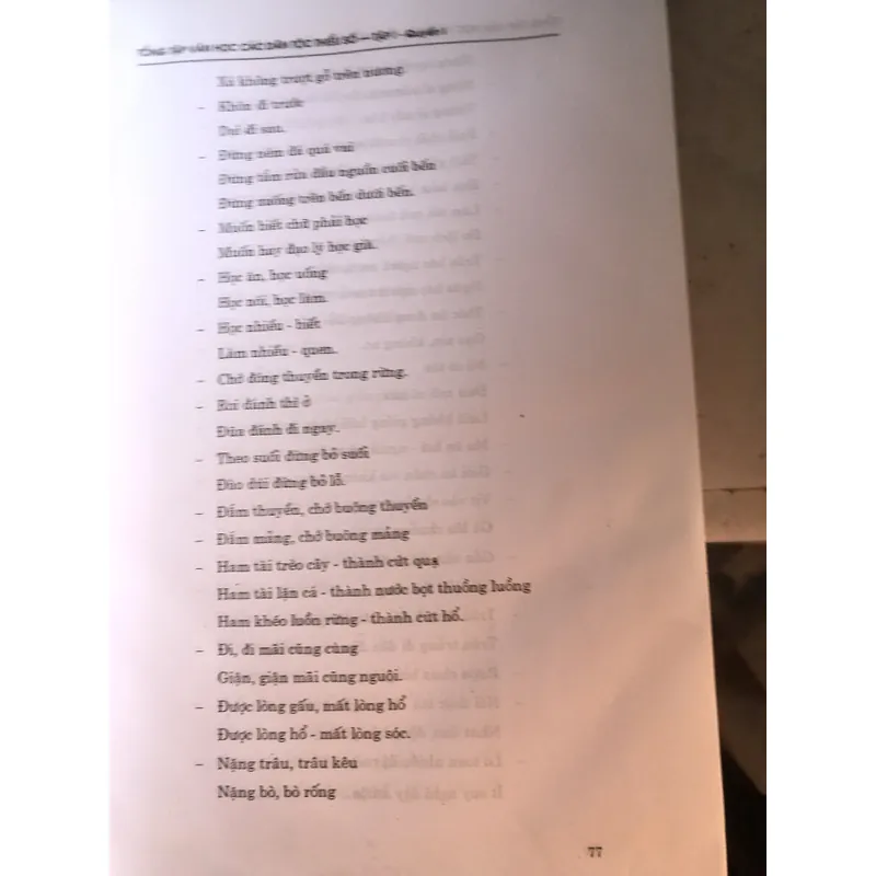 Tổng tập văn học các dân tộc thiểu số Việt Nam tập 1 - quyển 1 711640