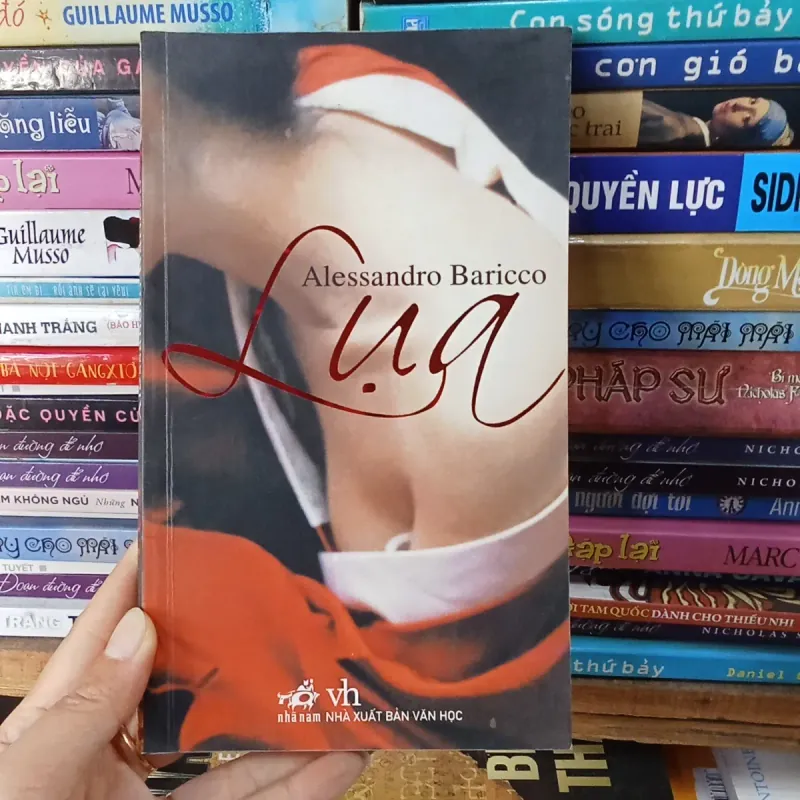 Lụa- Alessandro Baricco 778035
