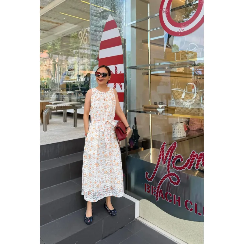 Ðầm ren hoạ tiết hoa cam 1002228