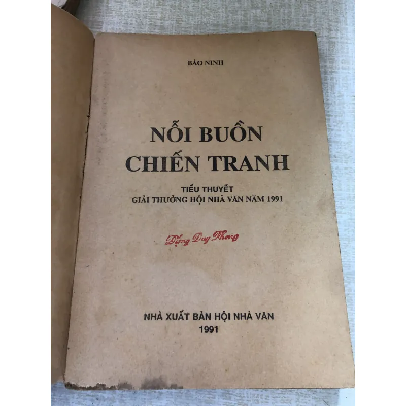 Nỗi buồn chiến tranh 993524