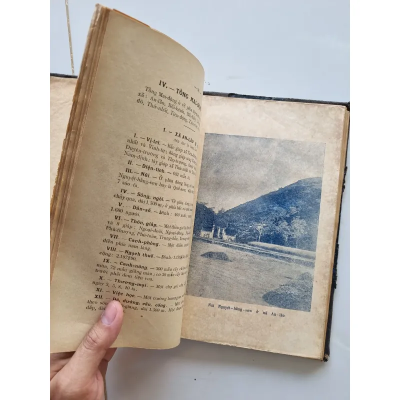 Địa dư huyện Bình Lục, xuất bản 1935, có thủ bút 1021682