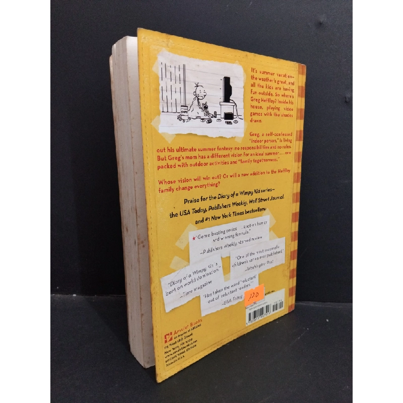 Diary of a wimpy kid 4 Dog days mới 90% bẩn bìa, ố nhẹ, có chữ viết trang đầu HCM1712 Jeff Kinney NGOẠI VĂN 355138