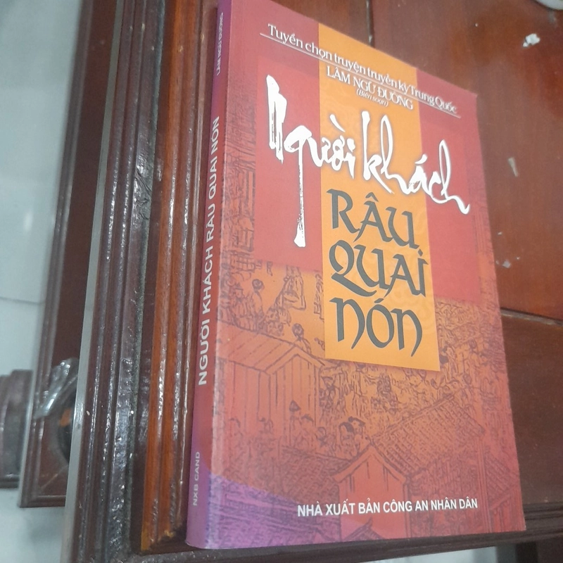 Lâm Ngữ Đường - NGƯỜI KHÁNH RÂU QUAI NÓN 525263