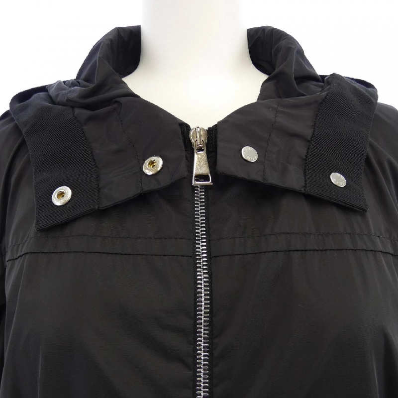 Áo khoác MONCLER LOTY 630118