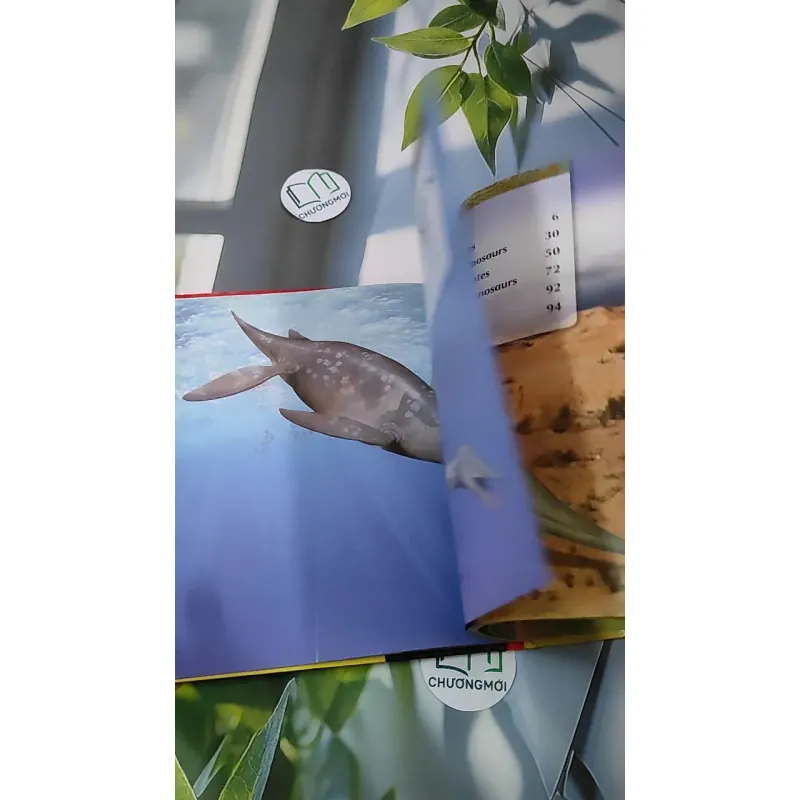 [MIỄN PHÍ BỌC SÁCH] Dinosaurs: Step into the world of the dinosaurs 990371