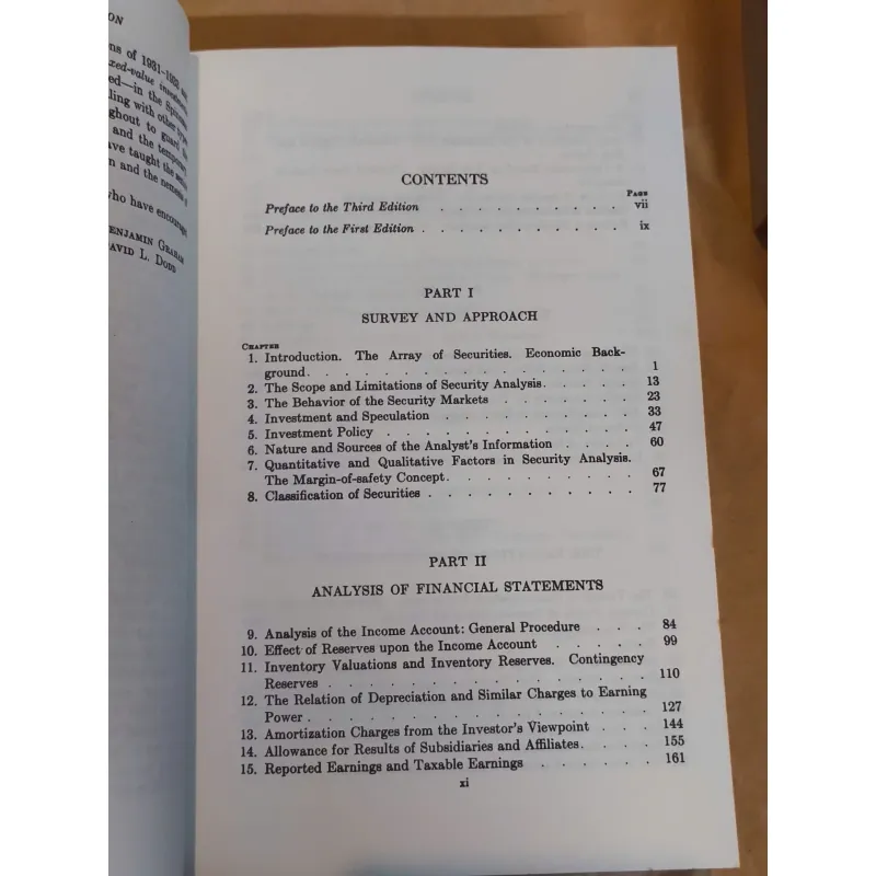 Security Analysis: Principles and Techniques - Benjamin Graham, David Dodd 1013020