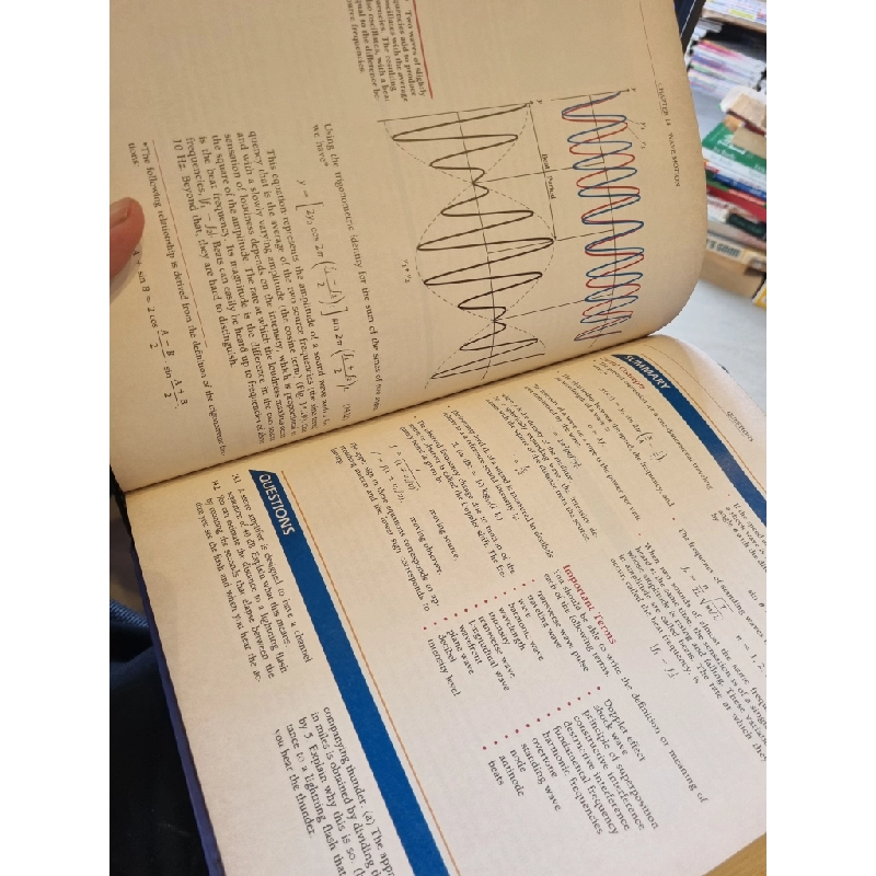 CONTEMPORARY COLLEGE PHYSICS - Jones / Childers 304538