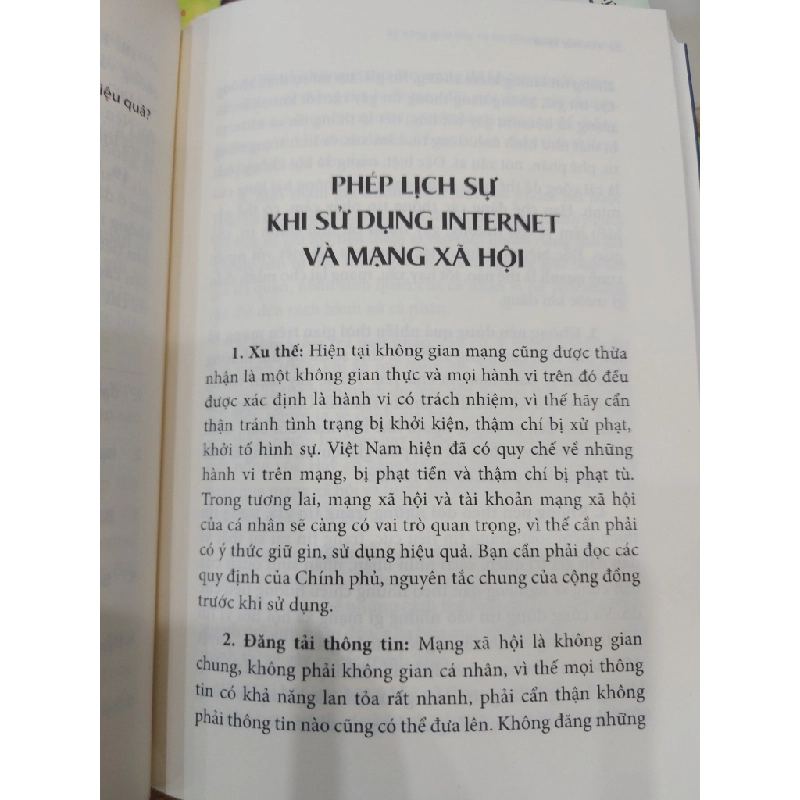 Kỹ năng giao tiếp và tác phong nơi công sở 529293