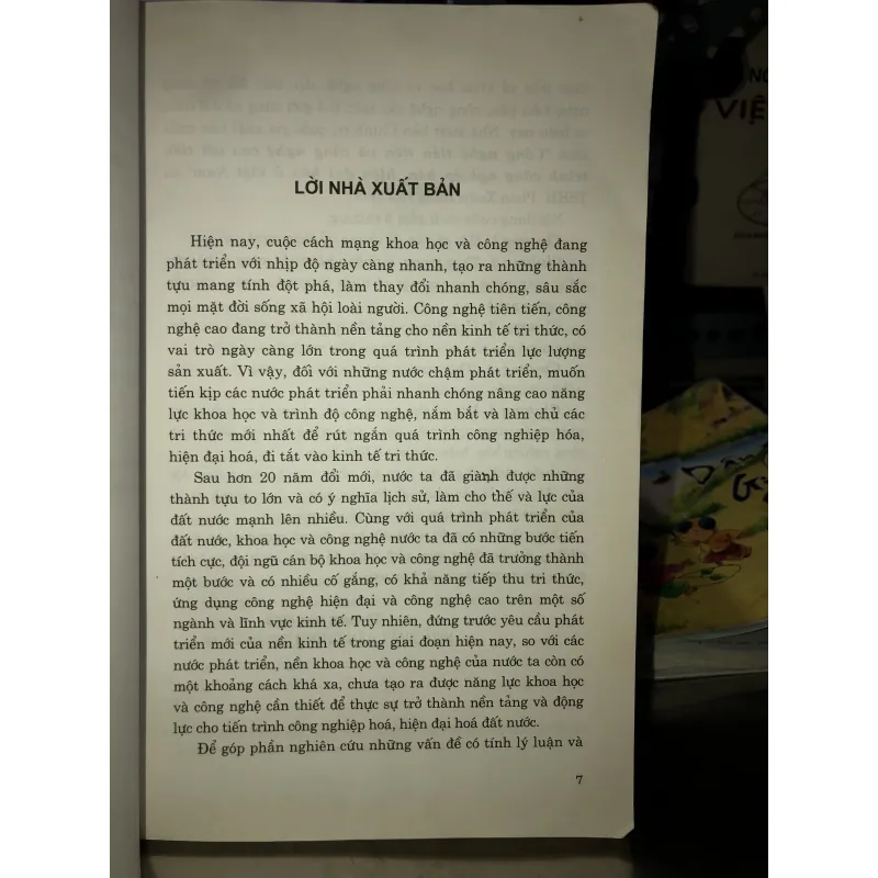 Công nghệ tiên tiến và công nghệ cao với tiến trình công nghiệp hóa, hiện đại hóa… 755275