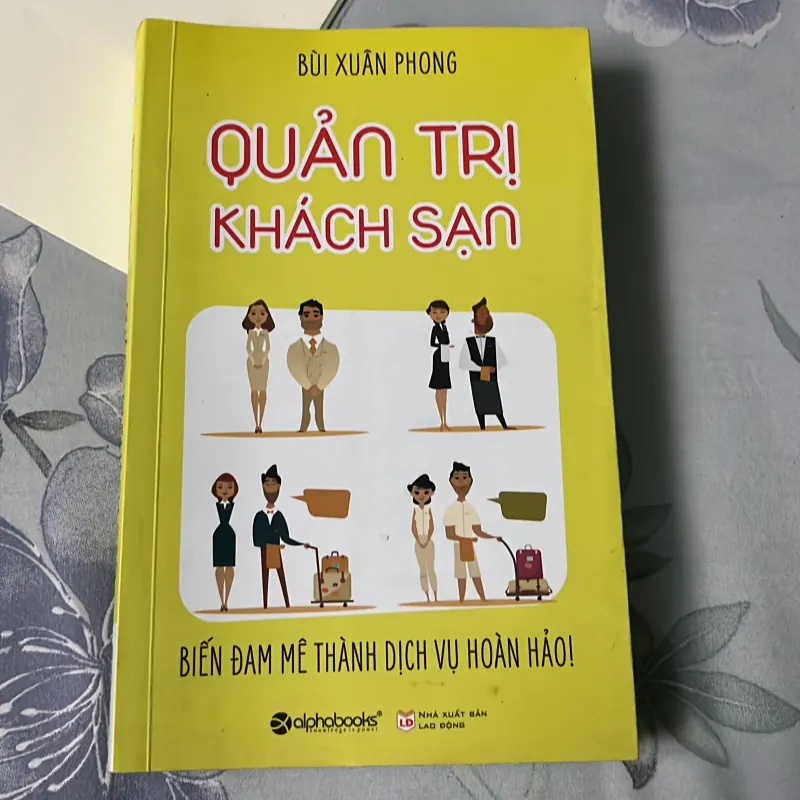 Sách Quản trị khách sạn 928157