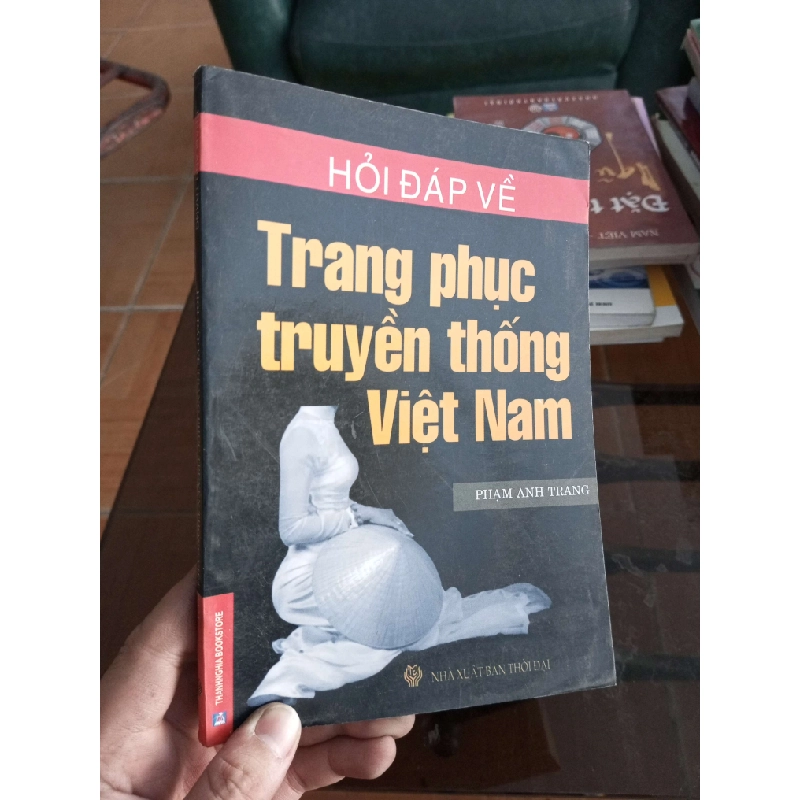 Hỏi đáp về trang phục truyền thống Việt Nam - Anh Trang 2010 (Lịch sử Việt Nam) VAVO1304-A0 1012196