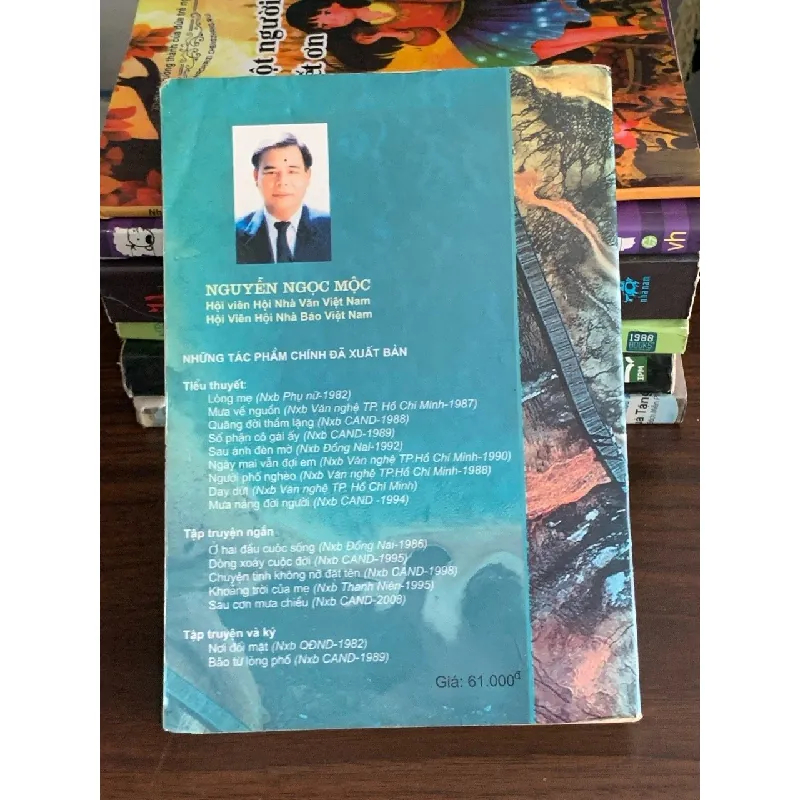 Miền gió xoay – Nguyễn Ngọc Mộc 560126