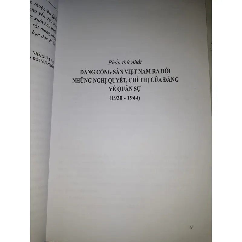Biên niên sự kiện Đảng lãnh đạo quân sự và quốc phòng trong cách mạng Việt Nam (1930-2000) 688393
